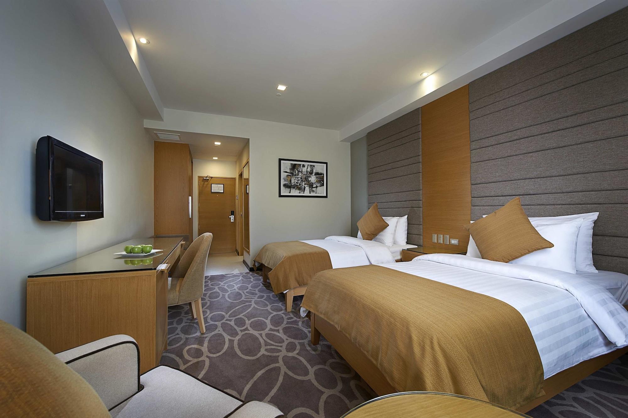 Berjaya Makati Hotel-Certified Multi-Use&Halal Makati City Bagian luar foto