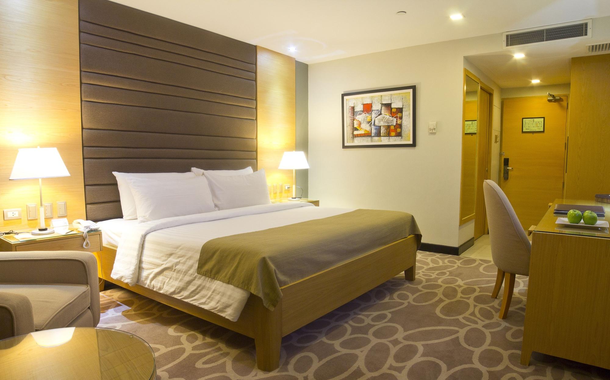 Berjaya Makati Hotel-Certified Multi-Use&Halal Makati City Bagian luar foto