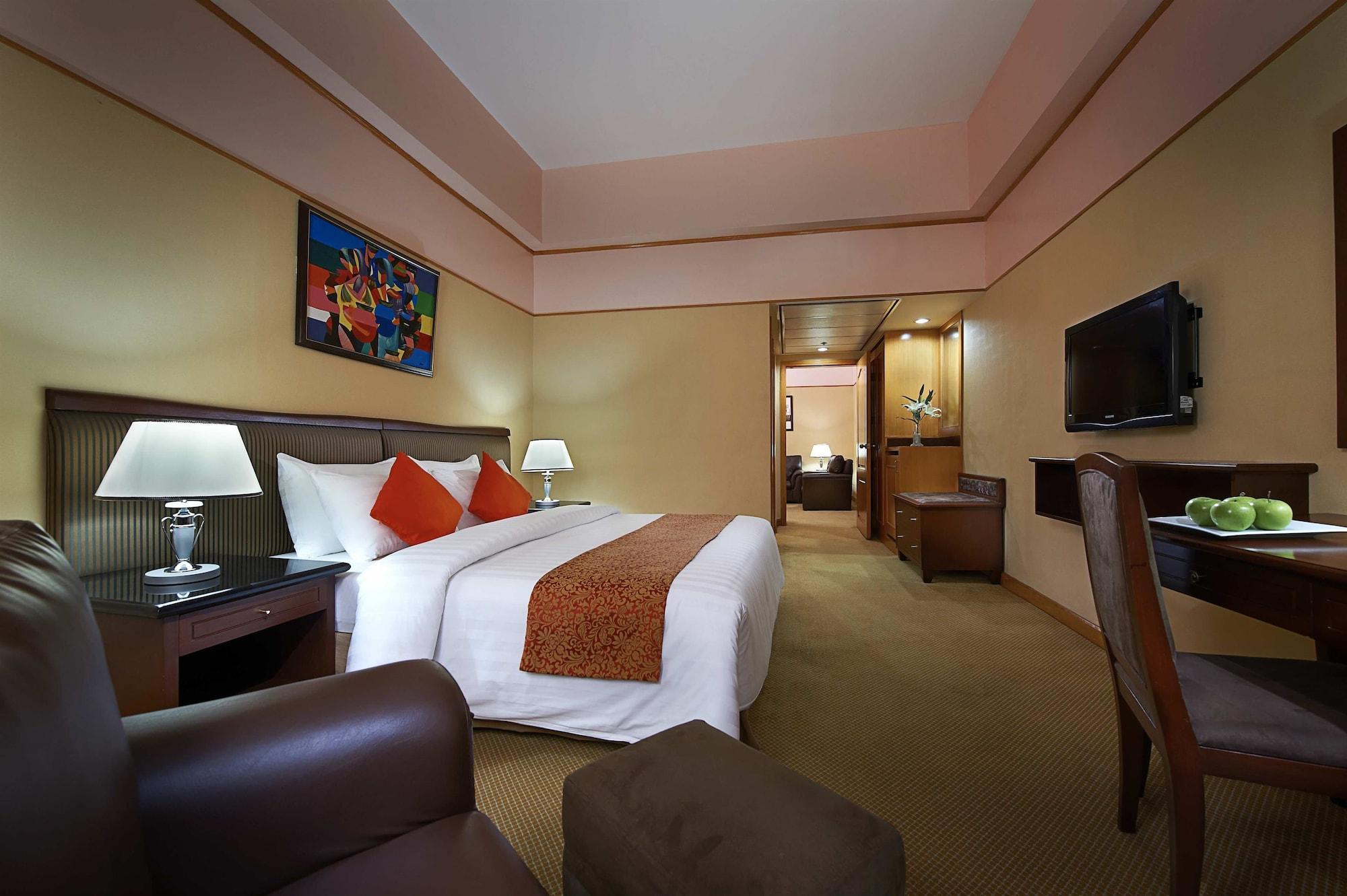 Berjaya Makati Hotel-Certified Multi-Use&Halal Makati City Bagian luar foto
