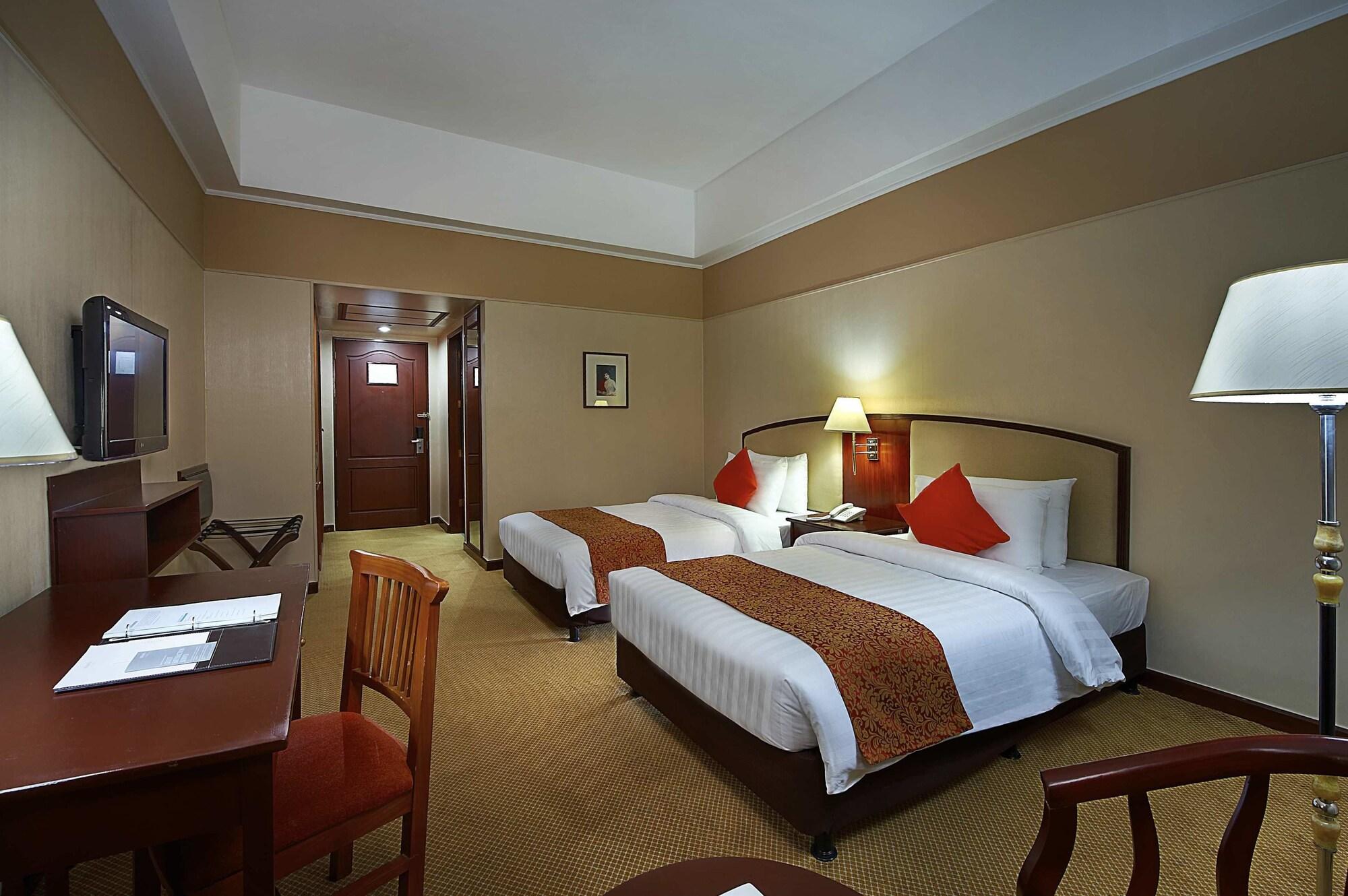 Berjaya Makati Hotel-Certified Multi-Use&Halal Makati City Bagian luar foto