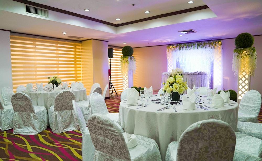 Berjaya Makati Hotel-Certified Multi-Use&Halal Makati City Bagian luar foto